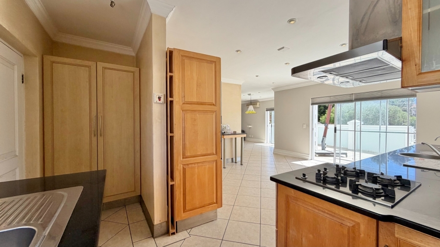 5 Bedroom Property for Sale in Greenways Golf Estate Western Cape